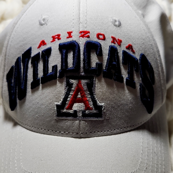 Arizona Wildcats Baseball Cap 100% cotton. Sz Adult Adjustable, like-new. White. - Picture 3 of 11